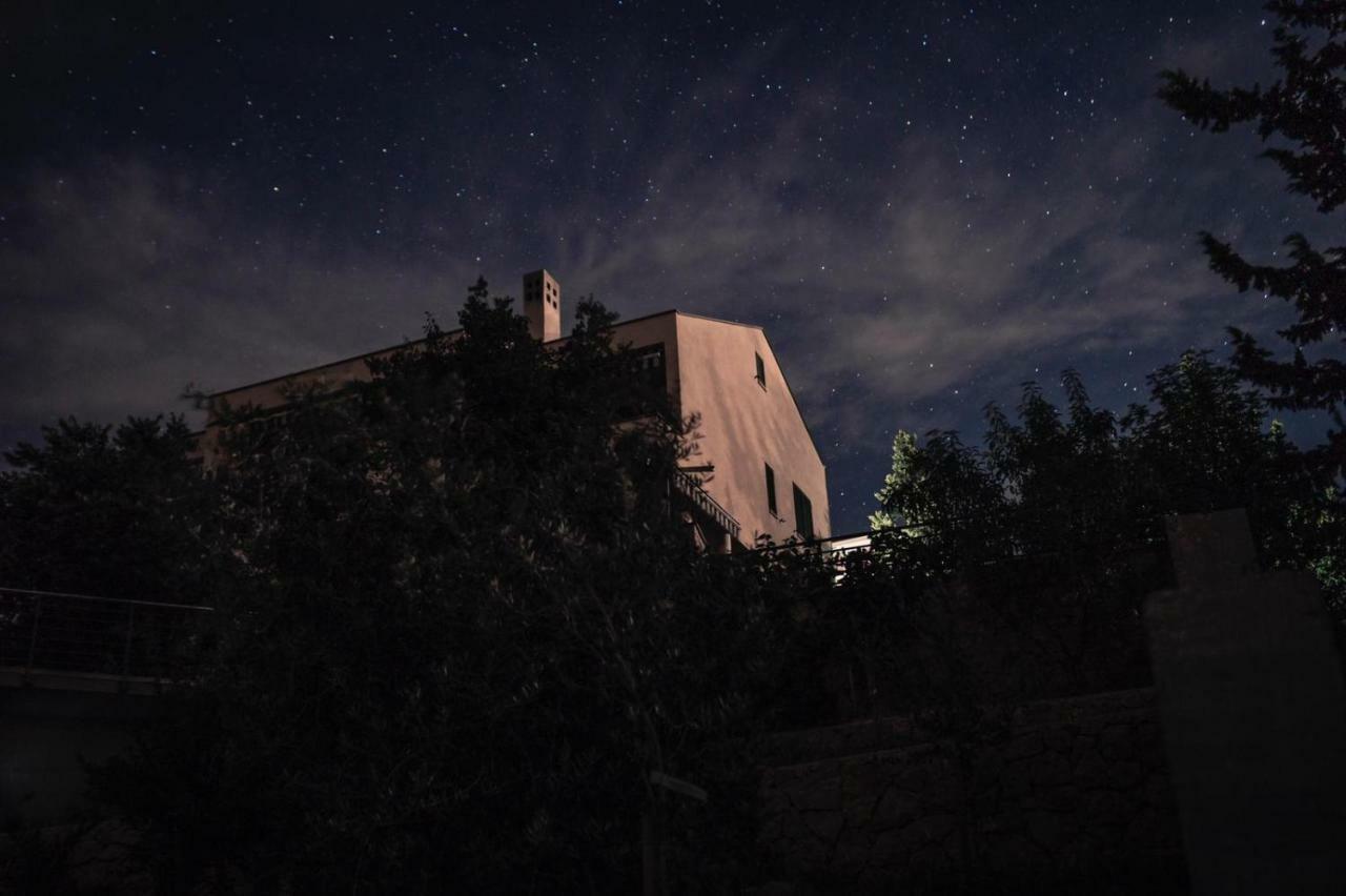 Maria Apartments Starigrad Paklenica Exterior photo